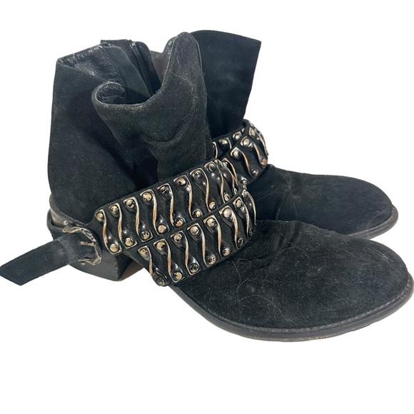 Suede black ankle boots Chelsea with metal embellished straps buckle side zip - Picture 3 of 5